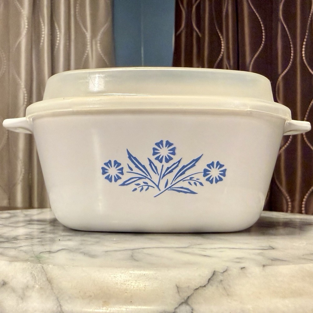 NEW! 1970s 70s VTG Corning Ware Blue Cornflower P-43-B 2 3/4 cup Plastic Lid